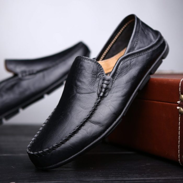 Supportive dress shoes for men