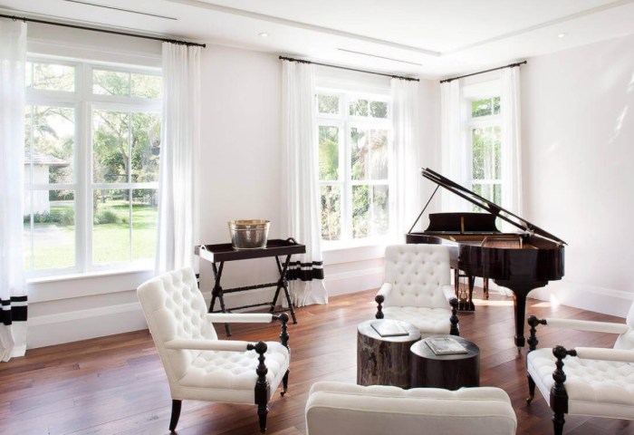 How to decorate a room with a piano