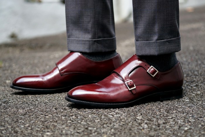 Mens burgundy dress shoes outfit